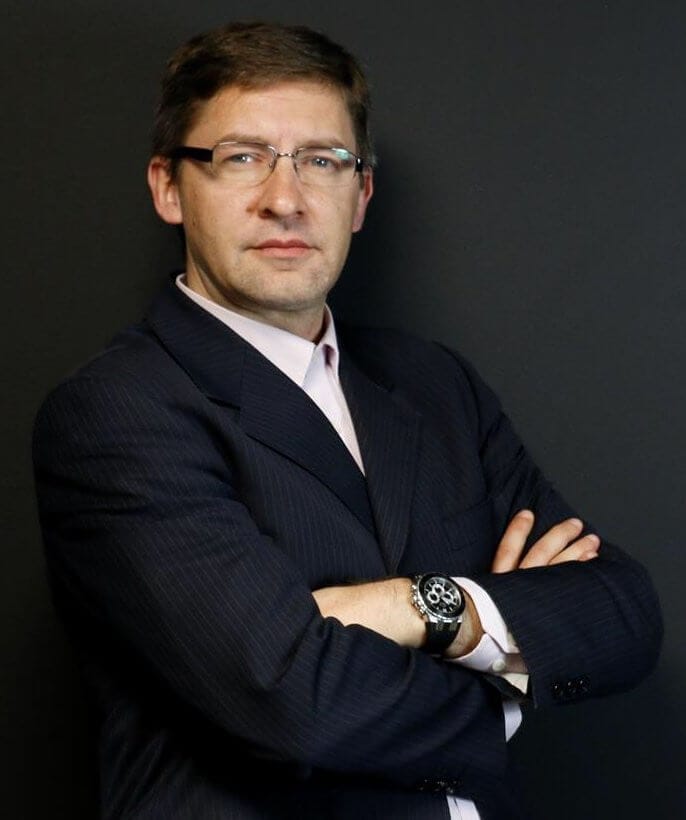 Javier Pérez, Representante Financiero